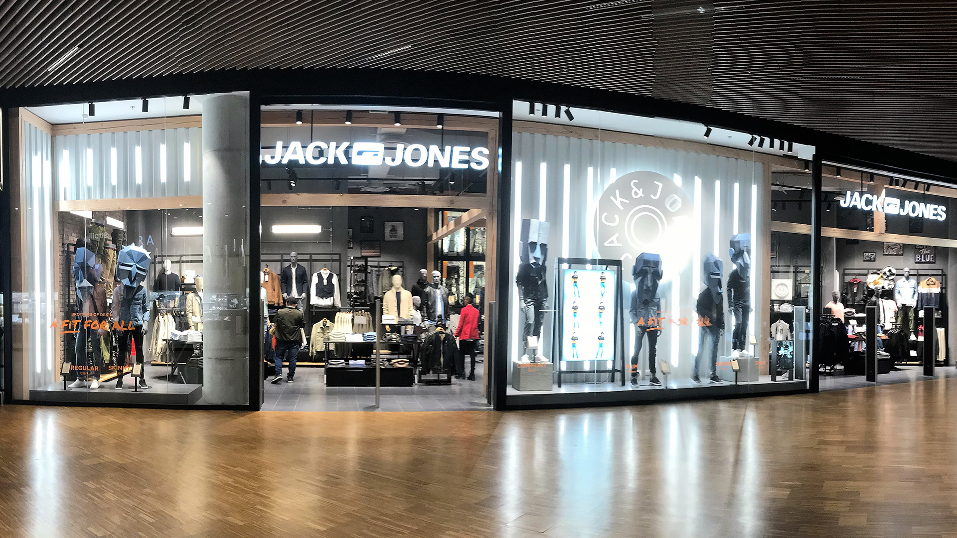 Jack & Jones - Sant Cugat Shopping Centre